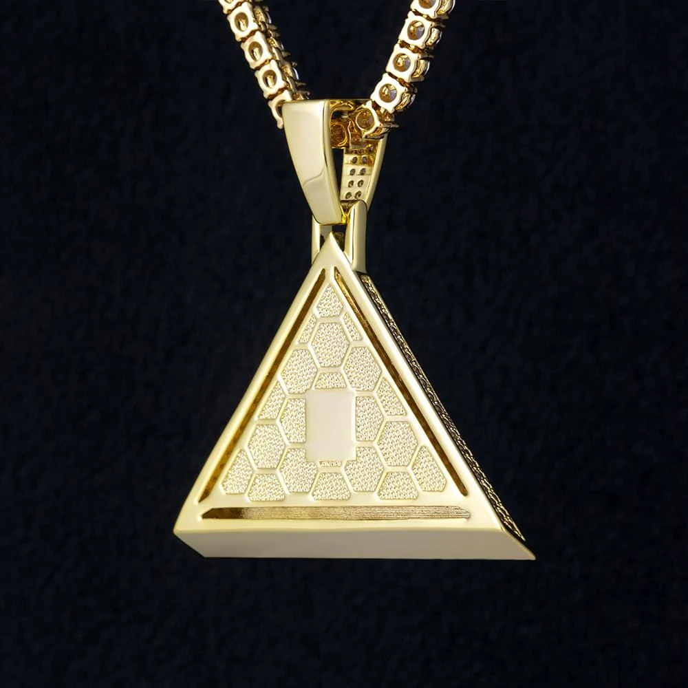Colgante Pirámide del Gran ojo de Horus Iced Out de Cristal CZ Diamante en Oro de 14k